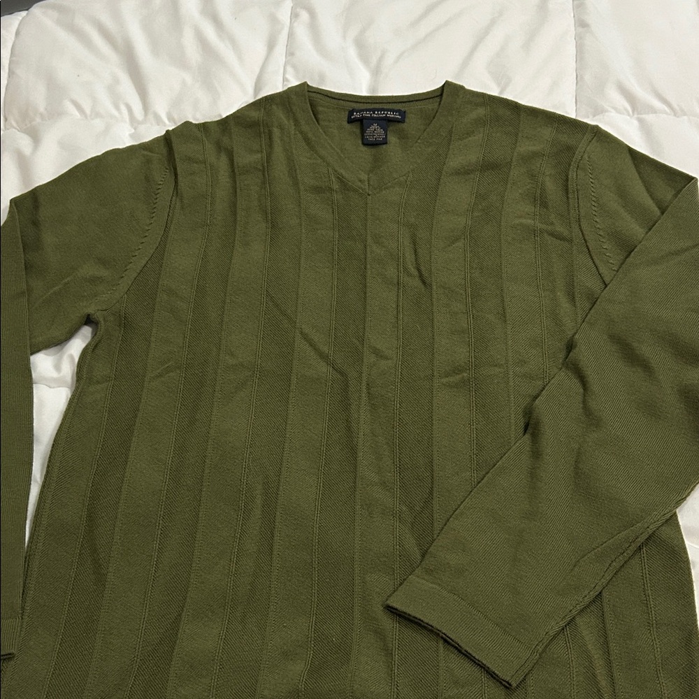 Banana Republic Olive Green V-Neck Sweater - Men's
